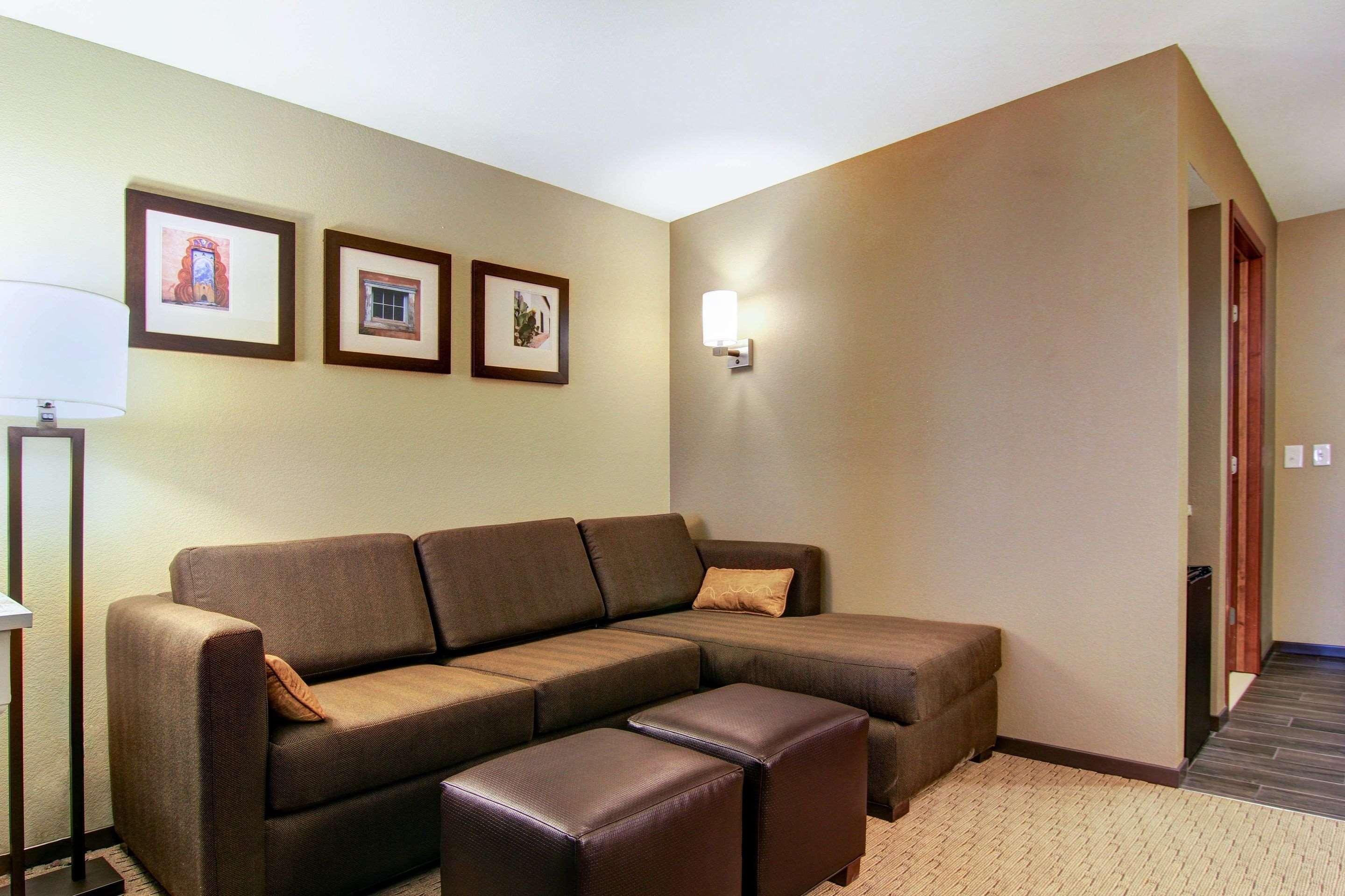 Comfort Suites Carlsbad Exteriör bild