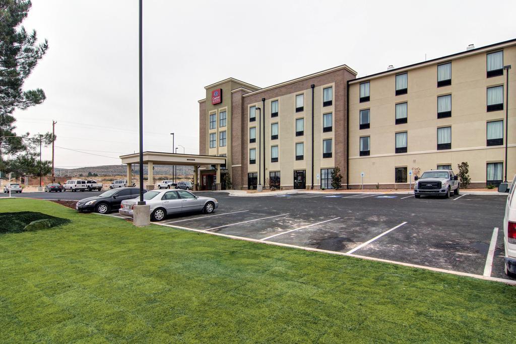 Comfort Suites Carlsbad Exteriör bild