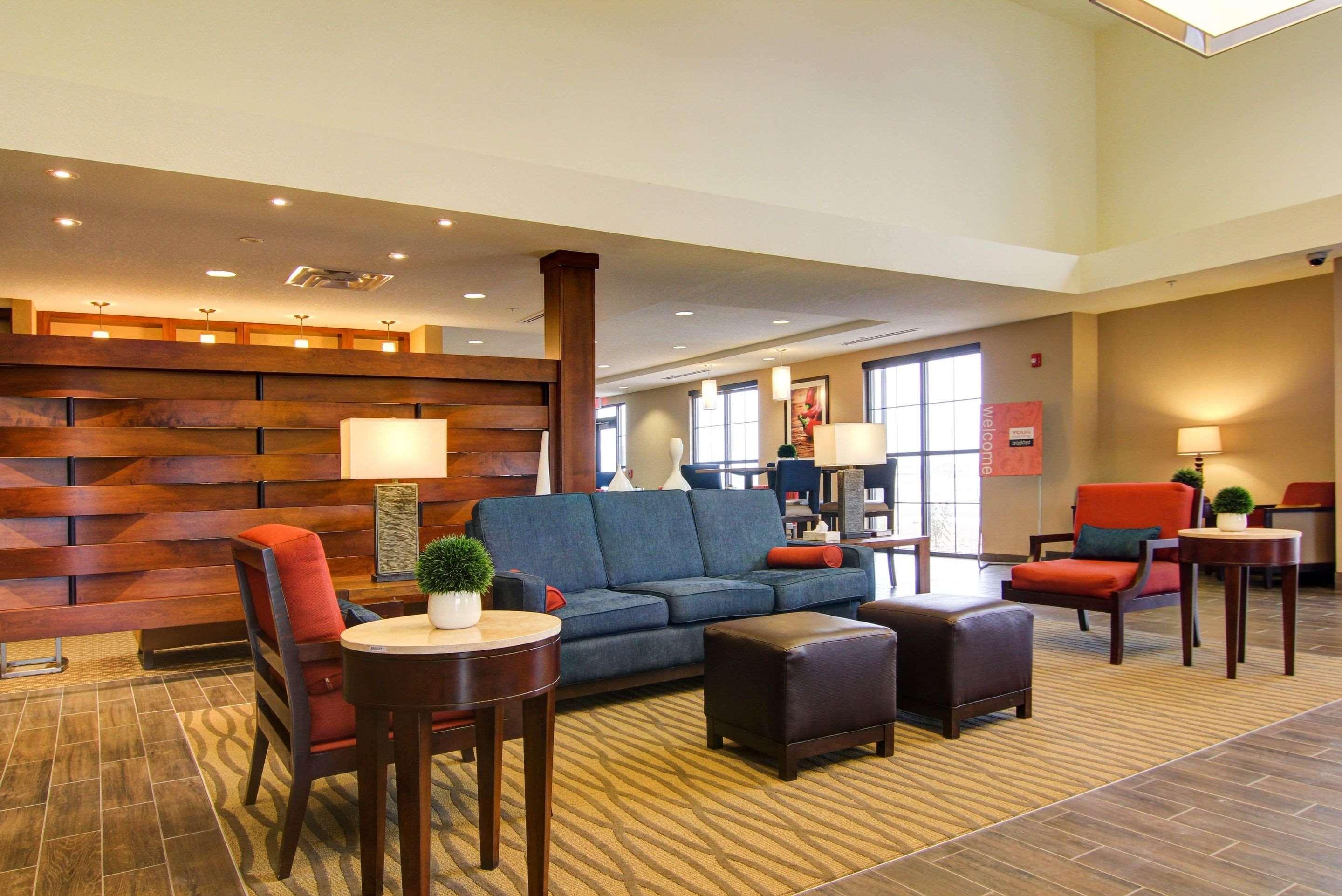 Comfort Suites Carlsbad Exteriör bild