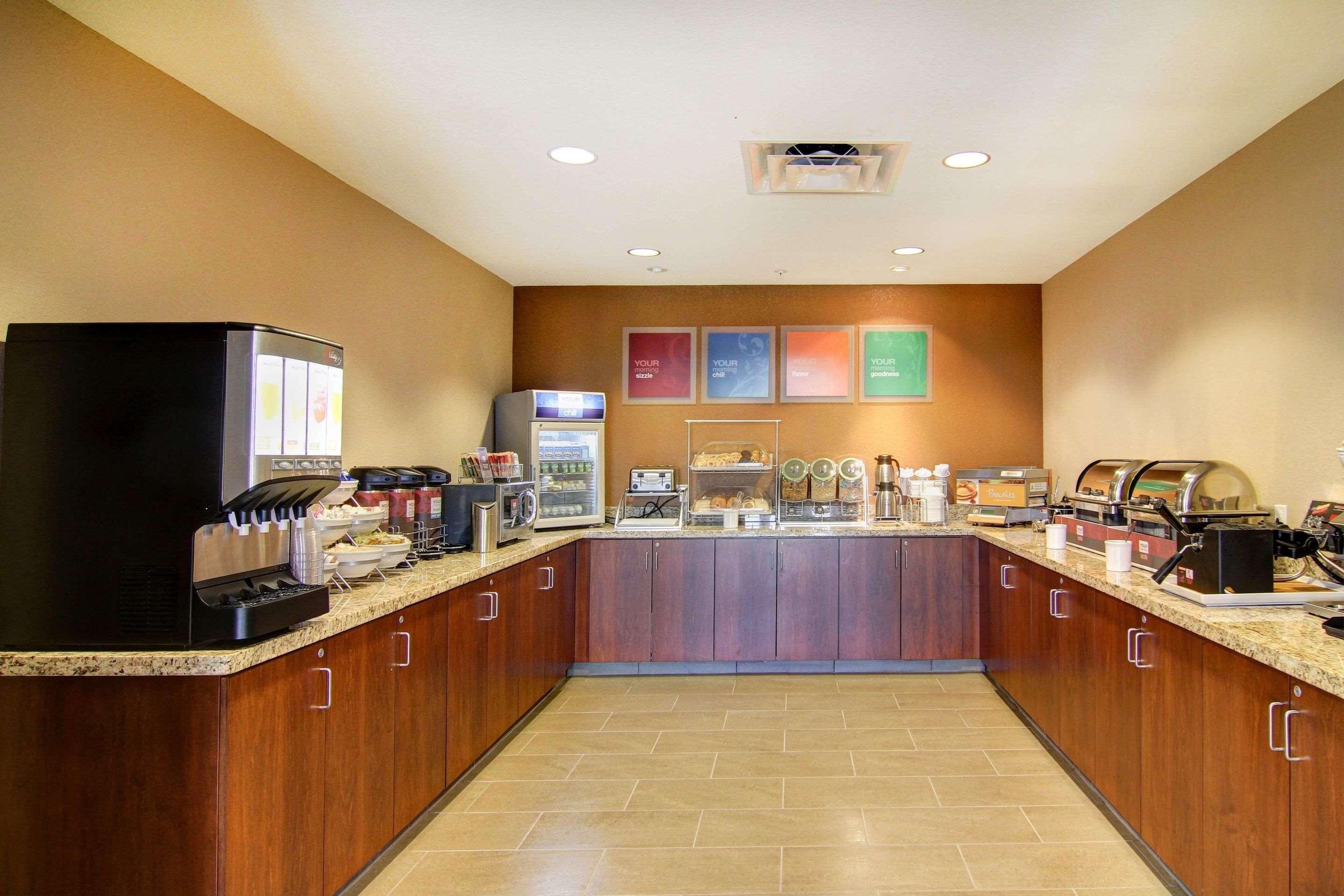 Comfort Suites Carlsbad Exteriör bild