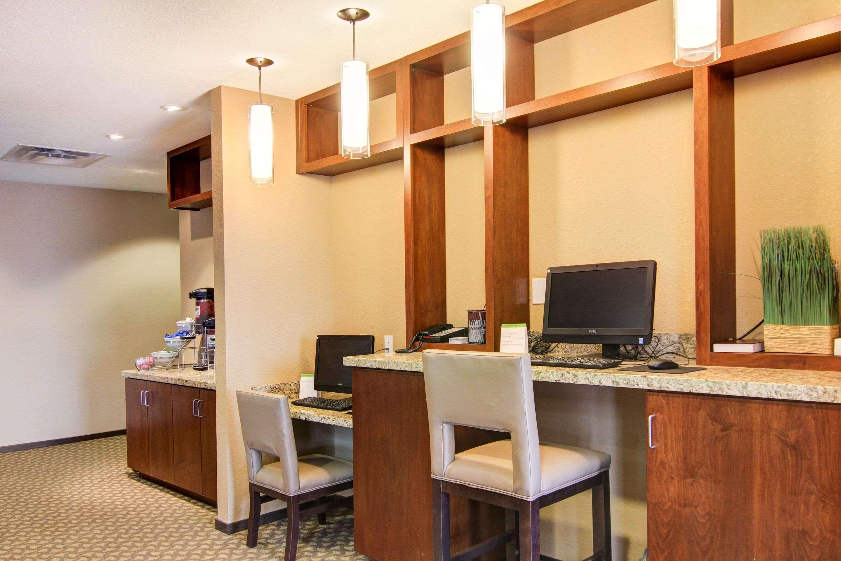 Comfort Suites Carlsbad Exteriör bild