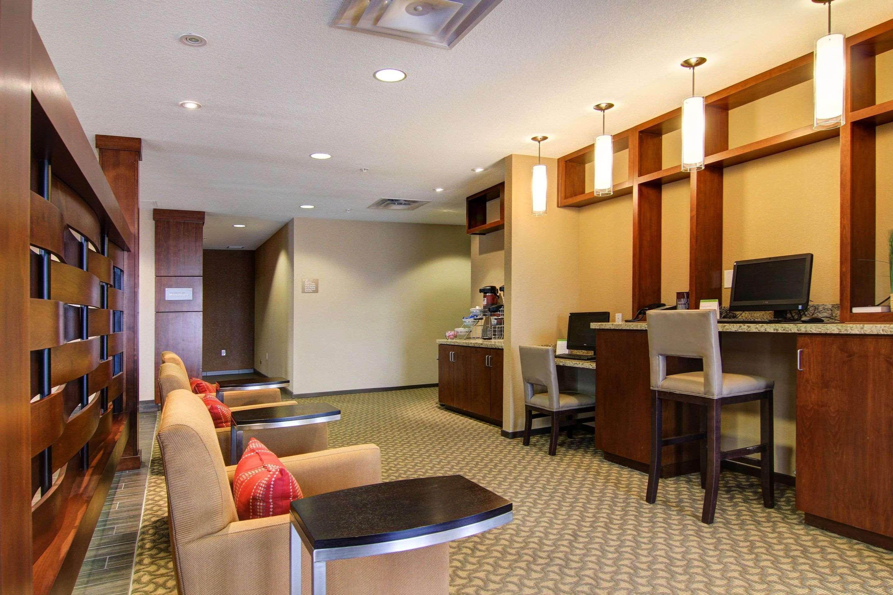 Comfort Suites Carlsbad Exteriör bild