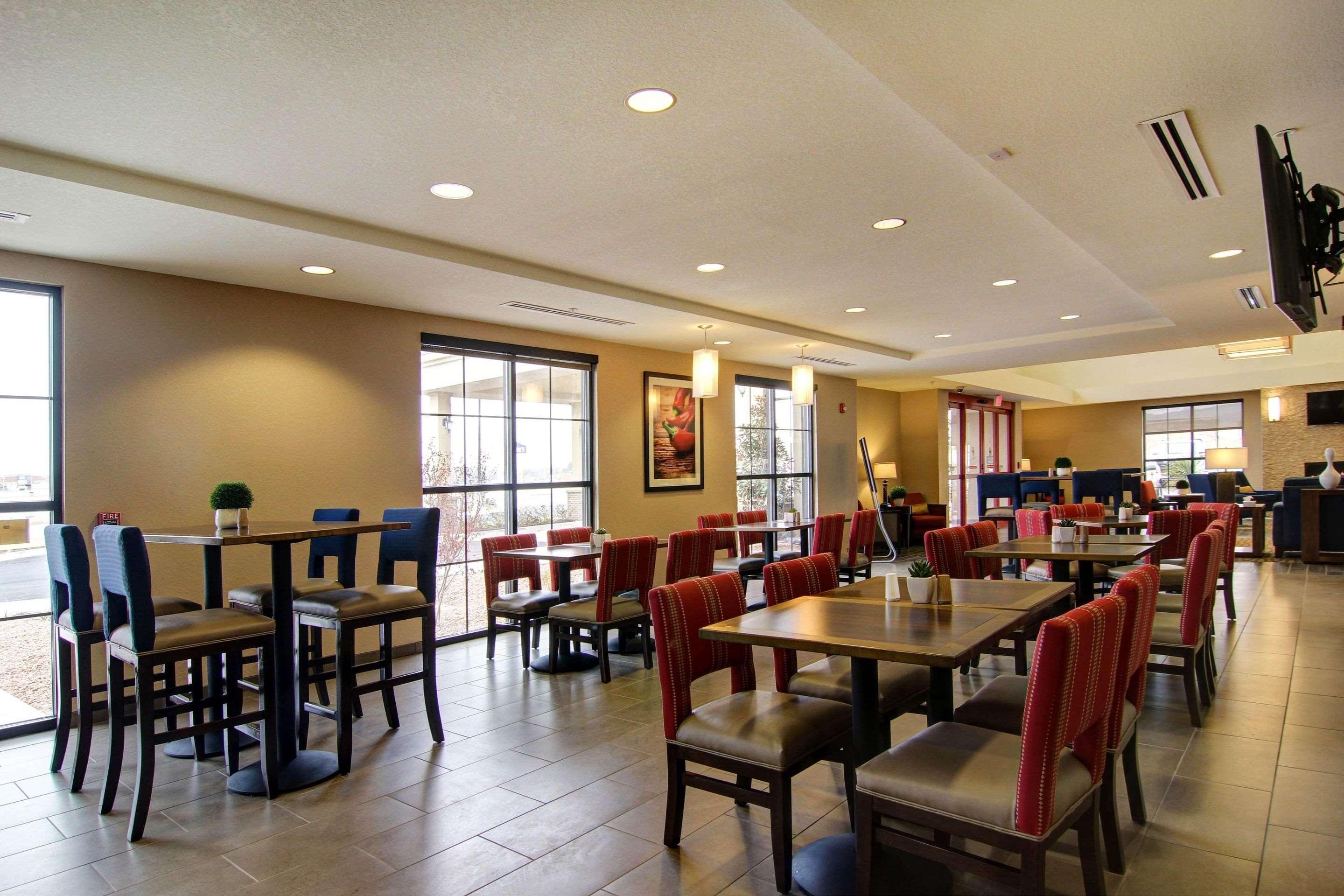 Comfort Suites Carlsbad Exteriör bild