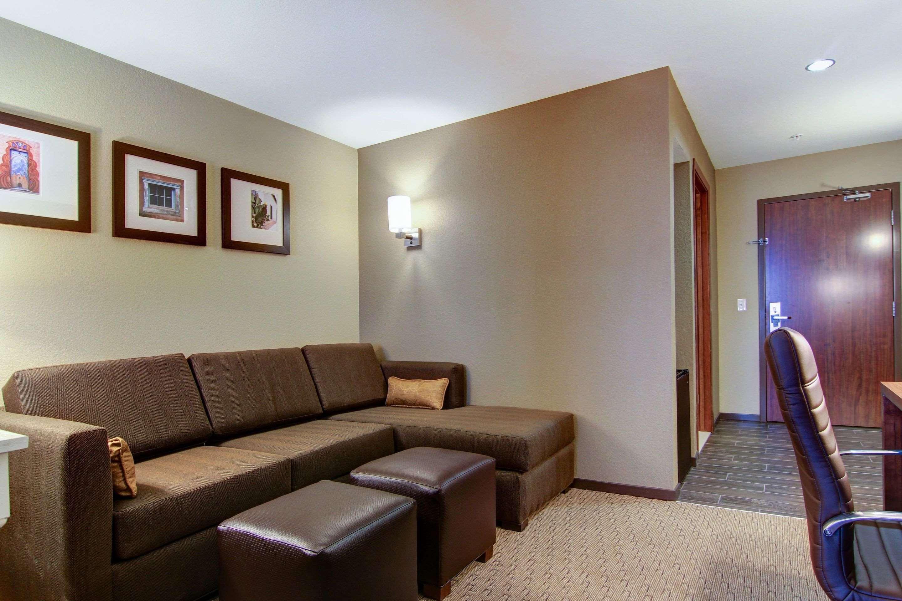 Comfort Suites Carlsbad Exteriör bild