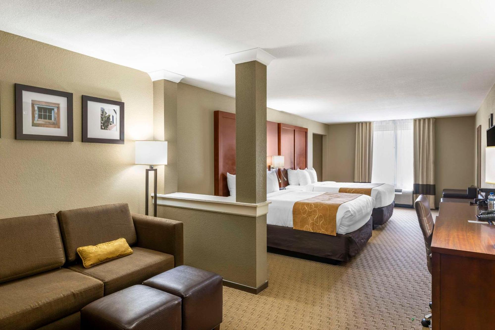 Comfort Suites Carlsbad Exteriör bild
