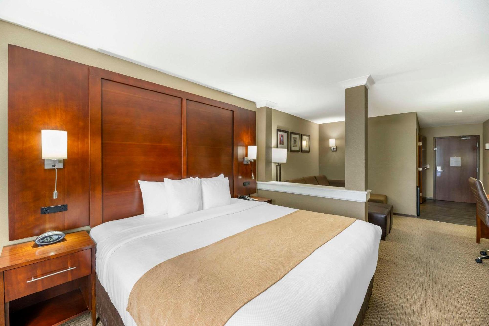 Comfort Suites Carlsbad Exteriör bild