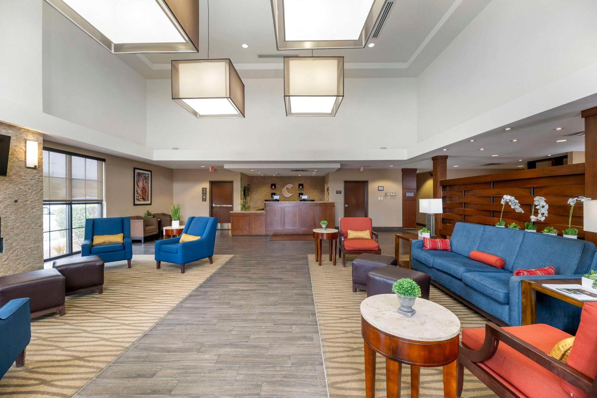 Comfort Suites Carlsbad Exteriör bild