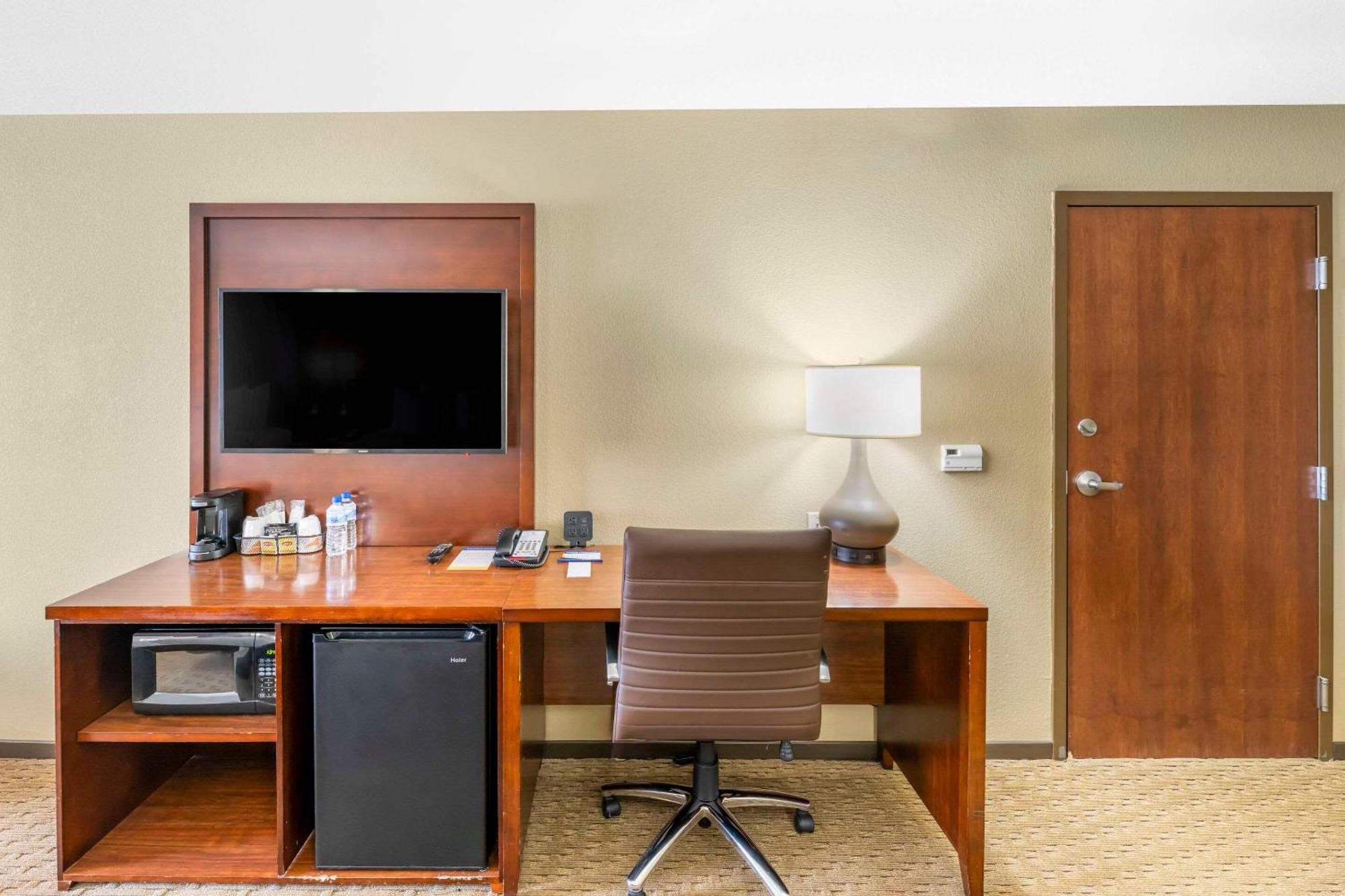 Comfort Suites Carlsbad Exteriör bild